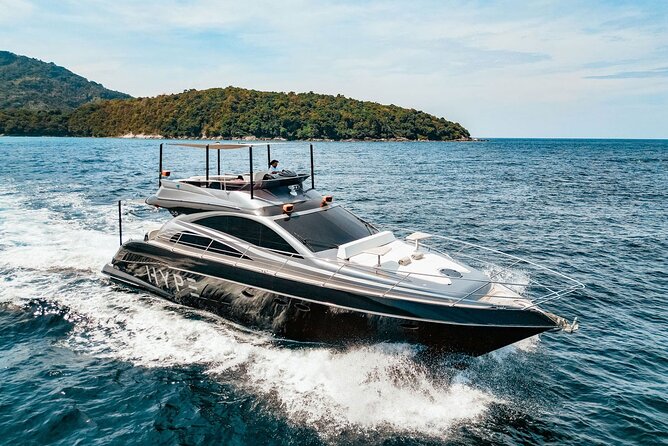 Yacht Tour